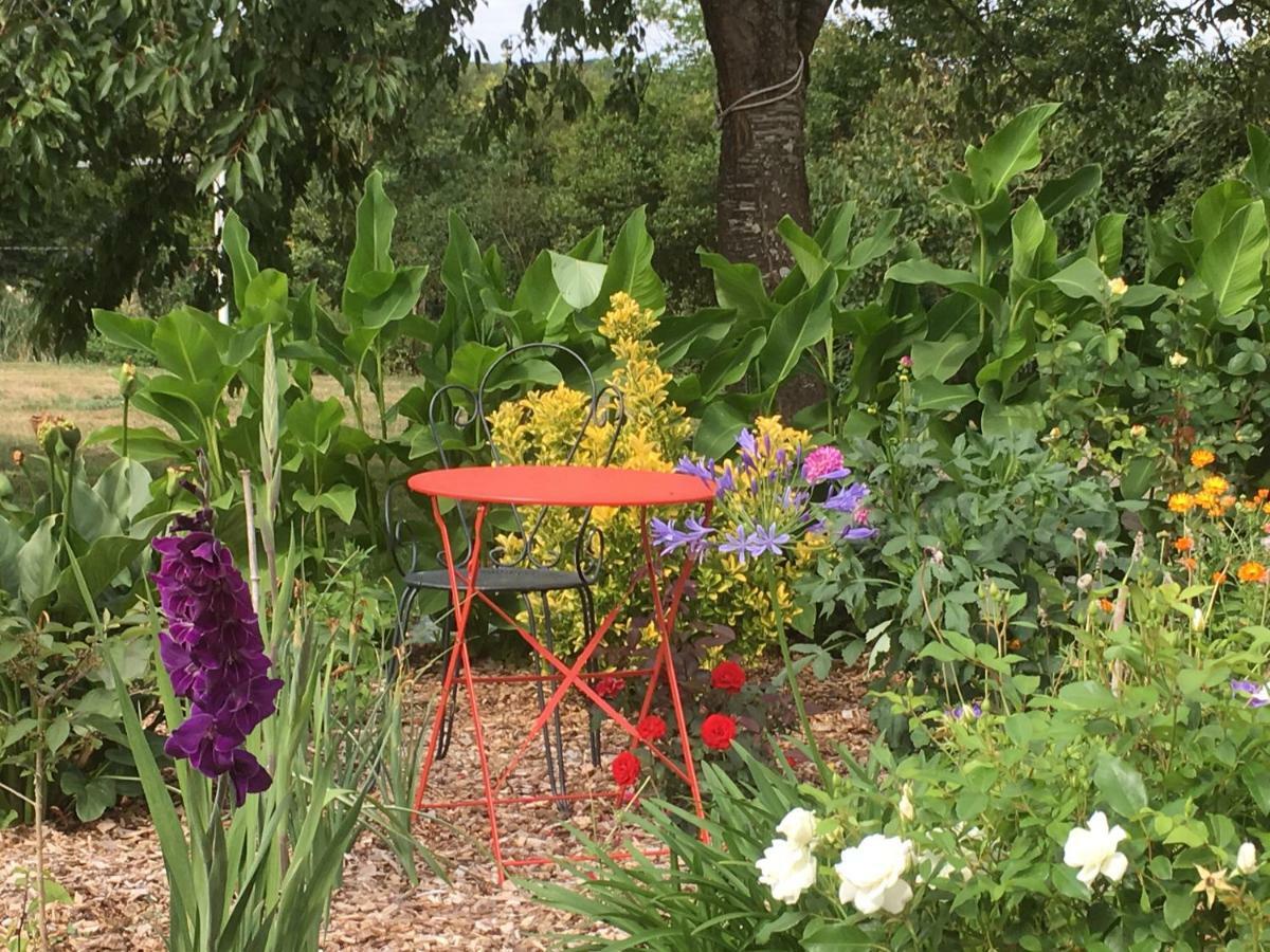 Ecrin de Verdure Sainte-Suzanne  Buitenkant foto